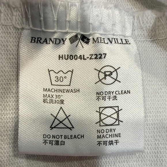 Brandy Melville M Malibu Cream and Blue Sweatshirt - Picture 7 of 8